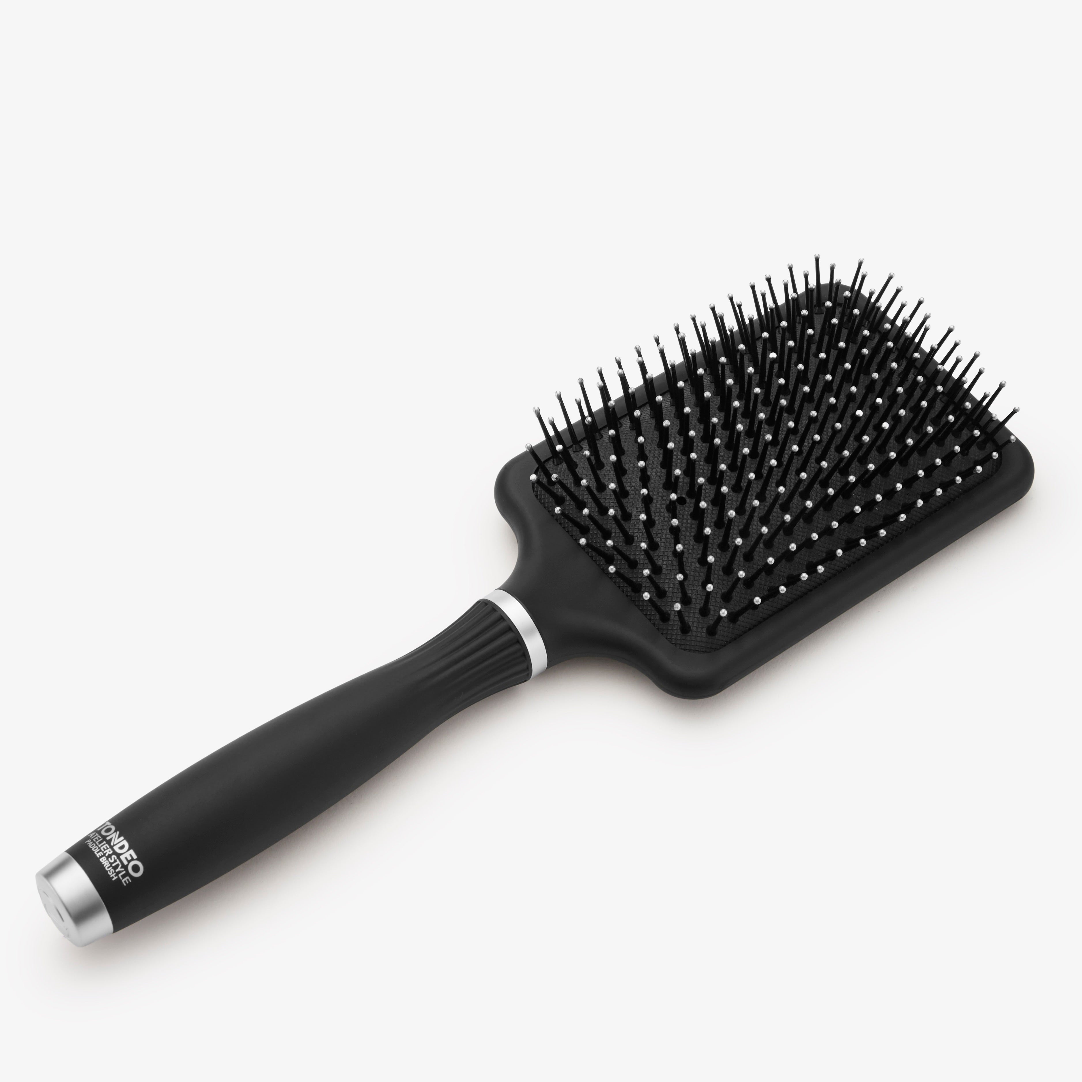 Schwarze Haarbürste von TONDEO Solingen, Föhnfrisuren, Styling, Volumen, Langes Haar, Trockenes Haar, antistatische Borsten, ergonomischer Griff