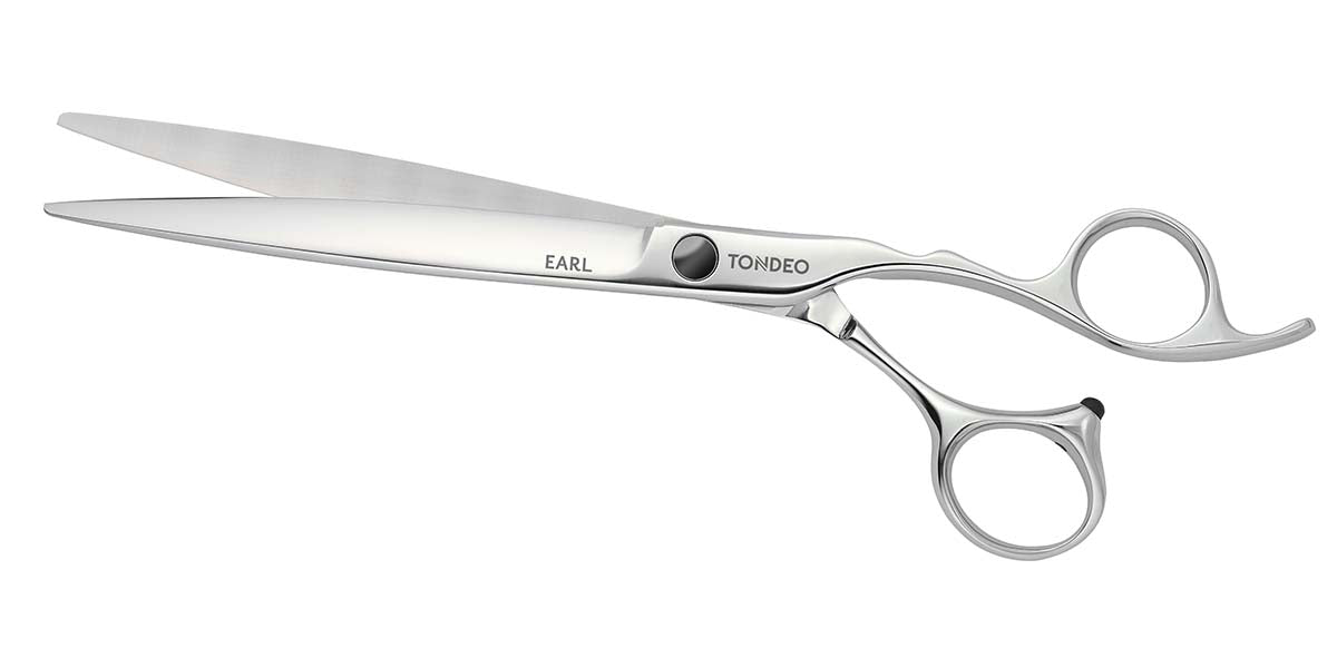 Hochwertige Friseurschere mit Logo.